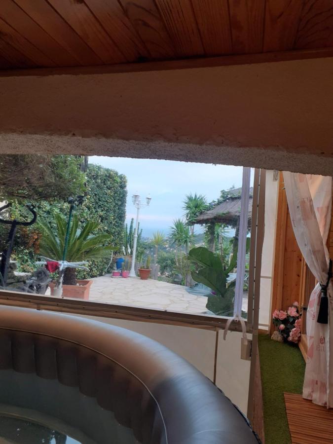 Nouveau ! Chambre D'Hote Insolite Privee " Coeurs De Pirates A Bali En Provence" Spa Sauna Massages Dans Cadre Exotique D'Amenagements Exterieurs D'Exception Ete Comme Hiver Bienvenue !!! Cavalaire-sur-Mer Bagian luar foto